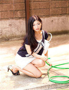 《同学的妈妈6中字巴巴鱼汤饭惹-吉泽明步无码torrent》