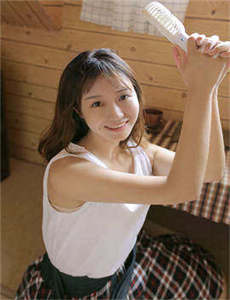 《金小雨-井川里予每一口都很深情视频》